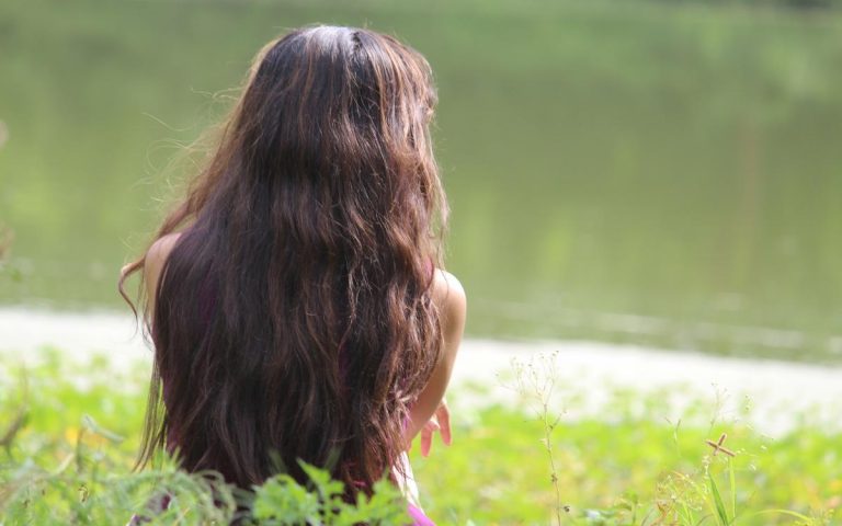Perte De Cheveux: Causes Et Remèdes Maison