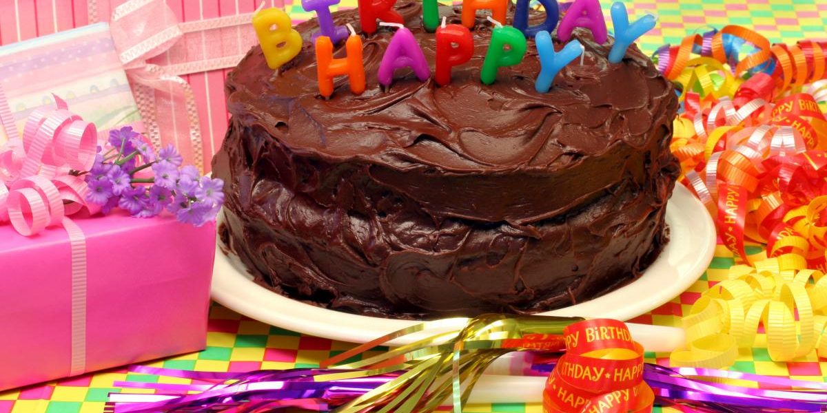 5 recettes de gâteau d'anniversaire à partir de zéro!