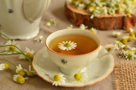 préparez vous une tasse de camomille